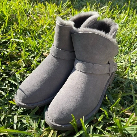 UGG Aubrielle grey winter boots size 11 - Picture 5 of 6